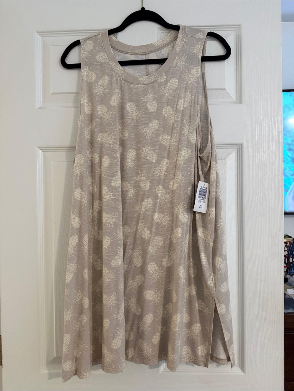 Sleeveless Pineapple Print Swing Tank Top - Beige Cream